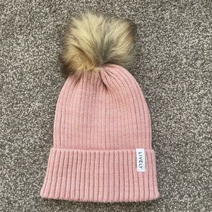 NWOT Lively It-Girl Pom Beanie